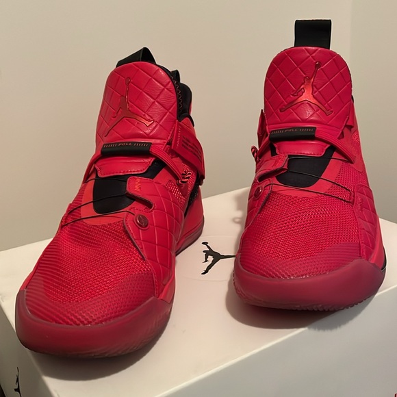 Nike Air Jordan XXXIII - Picture 2 of 12